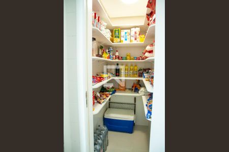 Apartamento à venda com 406m², 3 quartos e 3 vagas Apartamento à venda com 406m², 3 quartos e 3 vagasDispensa