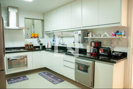 Apartamento à venda com 406m², 3 quartos e 3 vagas Apartamento à venda com 406m², 3 quartos e 3 vagasCozinha