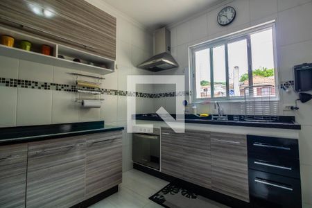 Casa à venda com 101m², 3 quartos e 2 vagas Casa à venda com 101m², 3 quartos e 2 vagasCozinha