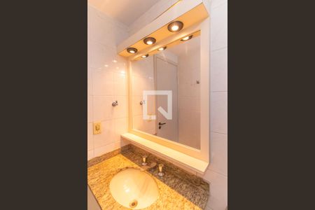 Apartamento para alugar com 100m², 3 quartos e 2 vagas Apartamento para alugar com 100m², 3 quartos e 2 vagasBanheiro Social