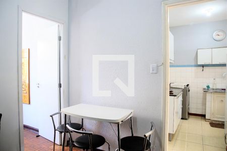 Sala de apartamento para alugar com 2 quartos, 44m² em Vila Assuncao, Praia Grande