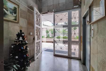Hall de Entrada de apartamento à venda com 2 quartos, 54m² em Aclimação , São Paulo