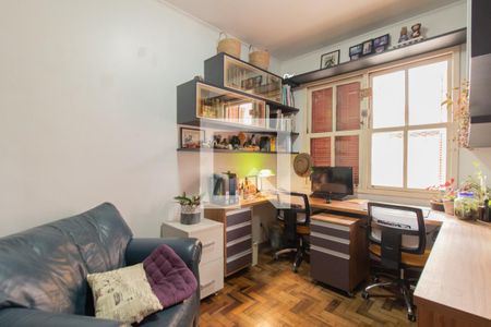 Quarto 2 de apartamento para alugar com 2 quartos, 43m² em Medianeira, Porto Alegre