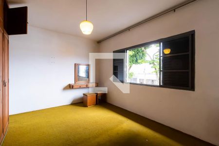 Casa à venda com 291m², 4 quartos e 3 vagasSuíte