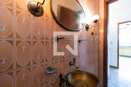 Casa à venda com 291m², 4 quartos e 3 vagasLavabo