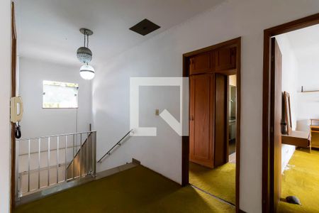 Casa à venda com 291m², 4 quartos e 3 vagasCorredor