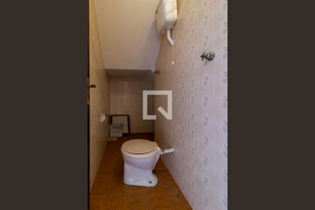 Casa à venda com 291m², 4 quartos e 3 vagasBanheiro de Serviço