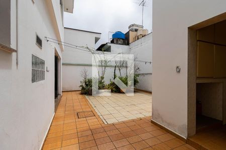 Casa à venda com 291m², 4 quartos e 3 vagasQuintal