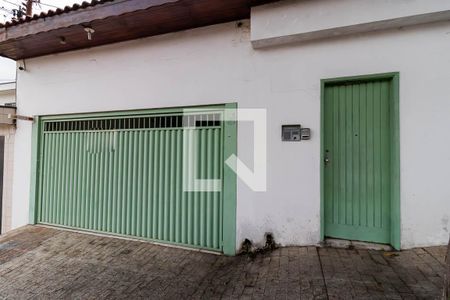 Casa à venda com 291m², 4 quartos e 3 vagasFachada