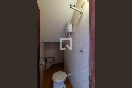 Casa à venda com 291m², 4 quartos e 3 vagasBanheiro de Serviço