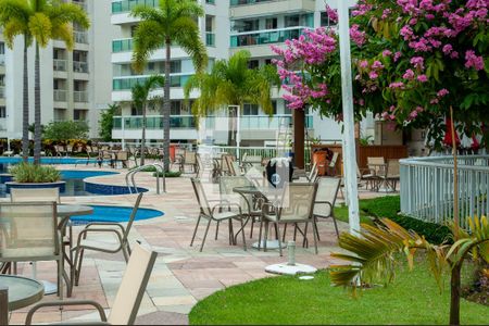 Apartamento à venda com 90m², 3 quartos e 2 vagasÁrea comum - Piscina