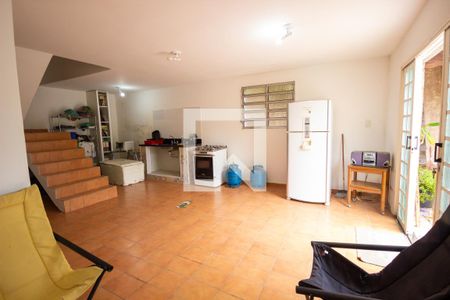 Casa à venda com 300m², 4 quartos e 2 vagasGaragem 