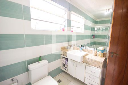 Casa à venda com 300m², 4 quartos e 2 vagasSuíte banheiro