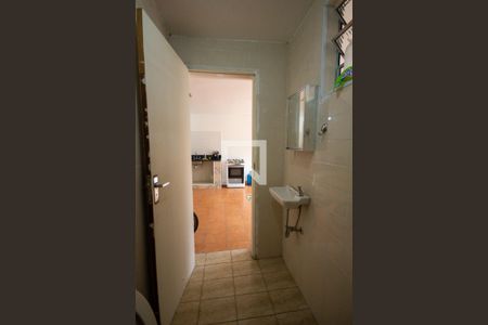 Casa à venda com 300m², 4 quartos e 2 vagasBanheiro de Serviço