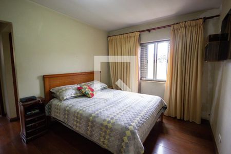 Casa à venda com 300m², 4 quartos e 2 vagasSuíte 