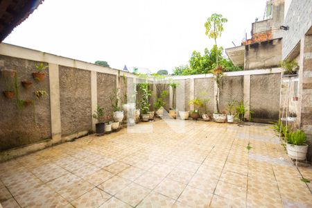 Casa à venda com 300m², 4 quartos e 2 vagasQuintal 