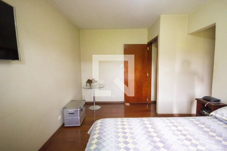 Casa à venda com 300m², 4 quartos e 2 vagasSuíte 