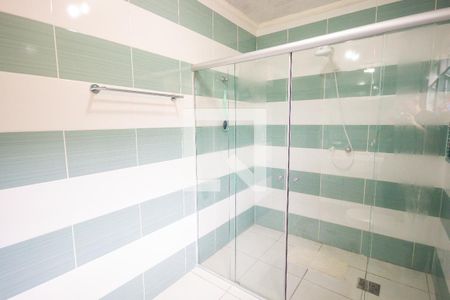 Casa à venda com 300m², 4 quartos e 2 vagasSuíte banheiro