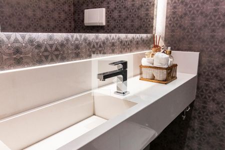 Lavabo de apartamento para alugar com 3 quartos, 127m² em Vila Firmiano Pinto, São Paulo