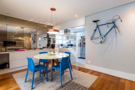 Sala de apartamento para alugar com 3 quartos, 127m² em Vila Firmiano Pinto, São Paulo