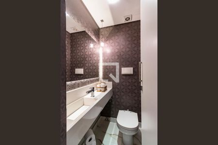 Lavabo de apartamento para alugar com 3 quartos, 127m² em Vila Firmiano Pinto, São Paulo