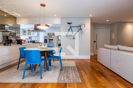 Sala de apartamento para alugar com 3 quartos, 127m² em Vila Firmiano Pinto, São Paulo