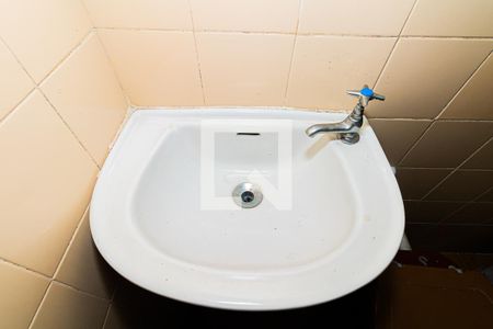 Casa à venda com 83m², 2 quartos e 1 vaga Casa à venda com 83m², 2 quartos e 1 vagaBanheiro de Serviço