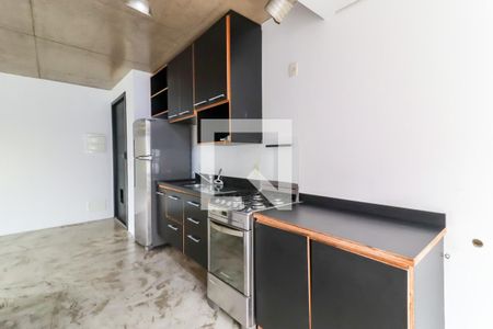 Cozinha de apartamento para alugar com 2 quartos, 80m² em Vila Suzana, São Paulo