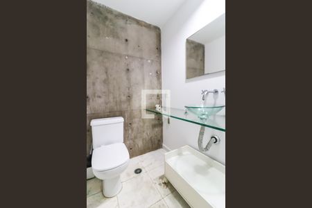 Banheiro de apartamento para alugar com 2 quartos, 80m² em Vila Suzana, São Paulo
