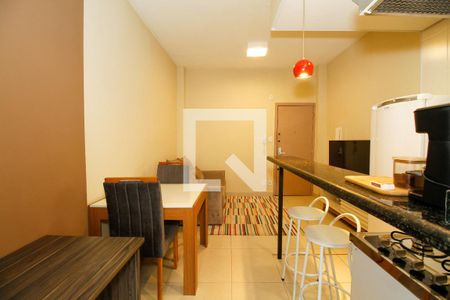 Sala/Cozinha de kitnet/studio para alugar com 1 quarto, 28m² em Bela Vista, São Paulo