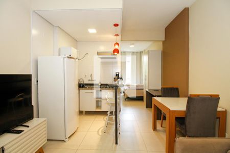 Sala/Cozinha de kitnet/studio para alugar com 1 quarto, 28m² em Bela Vista, São Paulo