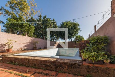 Piscina de casa à venda com 5 quartos, 331m² em Santo Antônio, Porto Alegre