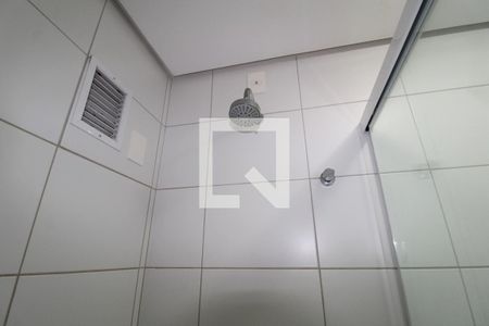 Apartamento para alugar com 74m², 2 quartos e 1 vagaDetalhe do banheiro