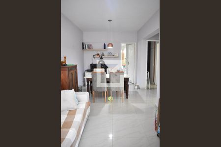 Sala de casa de condomínio para alugar com 3 quartos, 163m² em Campo Grande, Rio de Janeiro