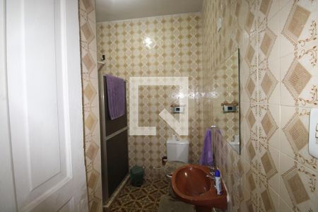 Banheiro de casa à venda com 4 quartos, 100m² em Vila Kosmos, Rio de Janeiro