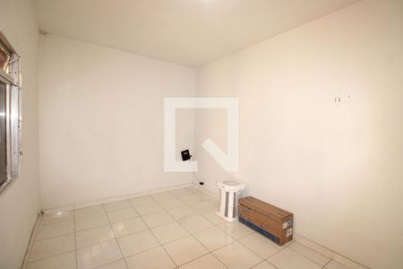 Sala casa fundos de casa à venda com 4 quartos, 100m² em Vila Kosmos, Rio de Janeiro