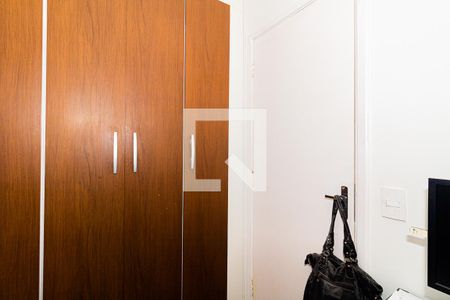 Quarto 2 de apartamento para alugar com 2 quartos, 60m² em Parque Novo Mundo, São Paulo