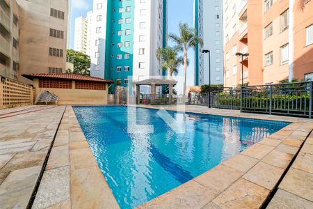 Apartamento para alugar com 60m², 2 quartos e 1 vagaÁrea comum - Piscina