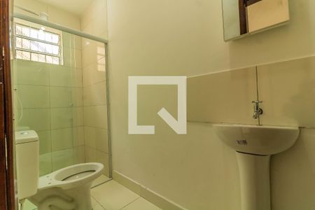 Banheiro de casa para alugar com 1 quarto, 31m² em Parque Imperial, São Paulo