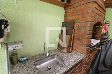 Casa à venda com 100m², 3 quartos e 4 vagasChurrasqueira
