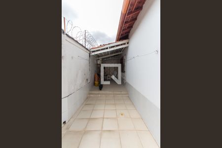 Casa à venda com 256m², 6 quartos e 3 vagas Casa à venda com 256m², 6 quartos e 3 vagasÁrea de Serviço 2