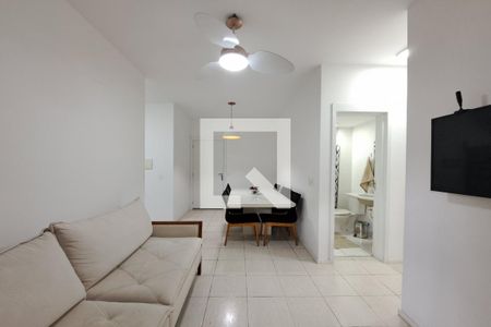 Sala de apartamento à venda com 2 quartos, 57m² em Del Castilho, Rio de Janeiro