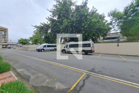 Vista de apartamento à venda com 2 quartos, 57m² em Del Castilho, Rio de Janeiro