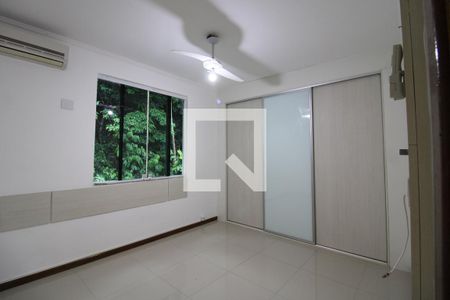 Casa de condomínio à venda com 150m², 3 quartos e 1 vagaQuarto 01