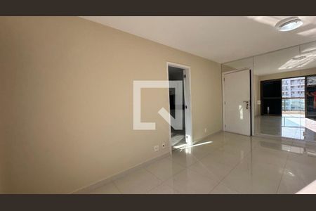 Sala de apartamento para alugar com 2 quartos, 74m² em Recreio dos Bandeirantes, Rio de Janeiro