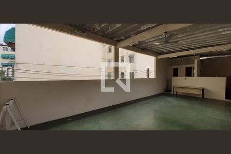 Apartamento para alugar com 50m², 2 quartos e 1 vaga Apartamento para alugar com 50m², 2 quartos e 1 vagaÁrea comum - Salão de festas