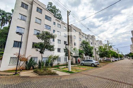 Apartamento para alugar com 44m², 2 quartos e 1 vaga Apartamento para alugar com 44m², 2 quartos e 1 vagaFachada