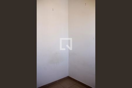 Apartamento à venda com 170m², 4 quartos e 2 vagas Apartamento à venda com 170m², 4 quartos e 2 vagasQuarto de Serviço