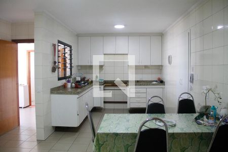 Apartamento à venda com 170m², 4 quartos e 2 vagas Apartamento à venda com 170m², 4 quartos e 2 vagasCozinha