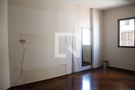 Apartamento à venda com 170m², 4 quartos e 2 vagas Apartamento à venda com 170m², 4 quartos e 2 vagasQuarto 1